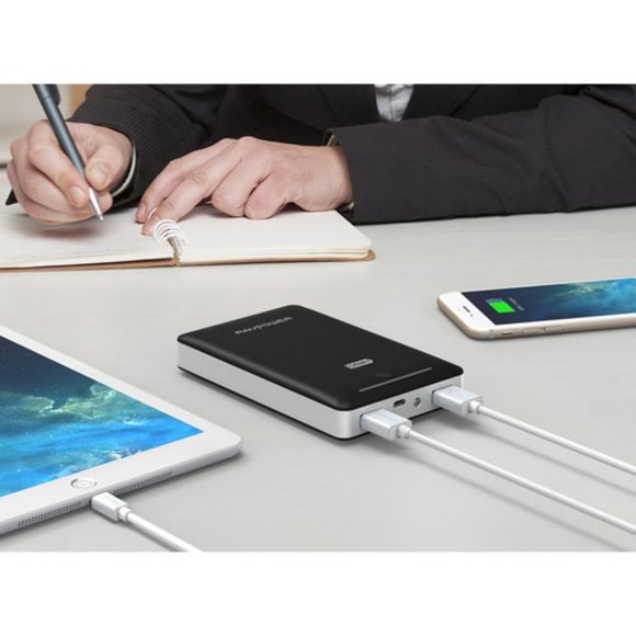 RAVPower Deluxe 16,750mAh External Battery Charger In White - Picture 6 of 7